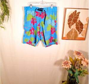 Maui And Sons Men's Floral Board Shorts Size 34